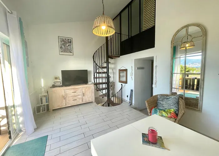 Hameaux Du Soleil * 波尔蒂乔